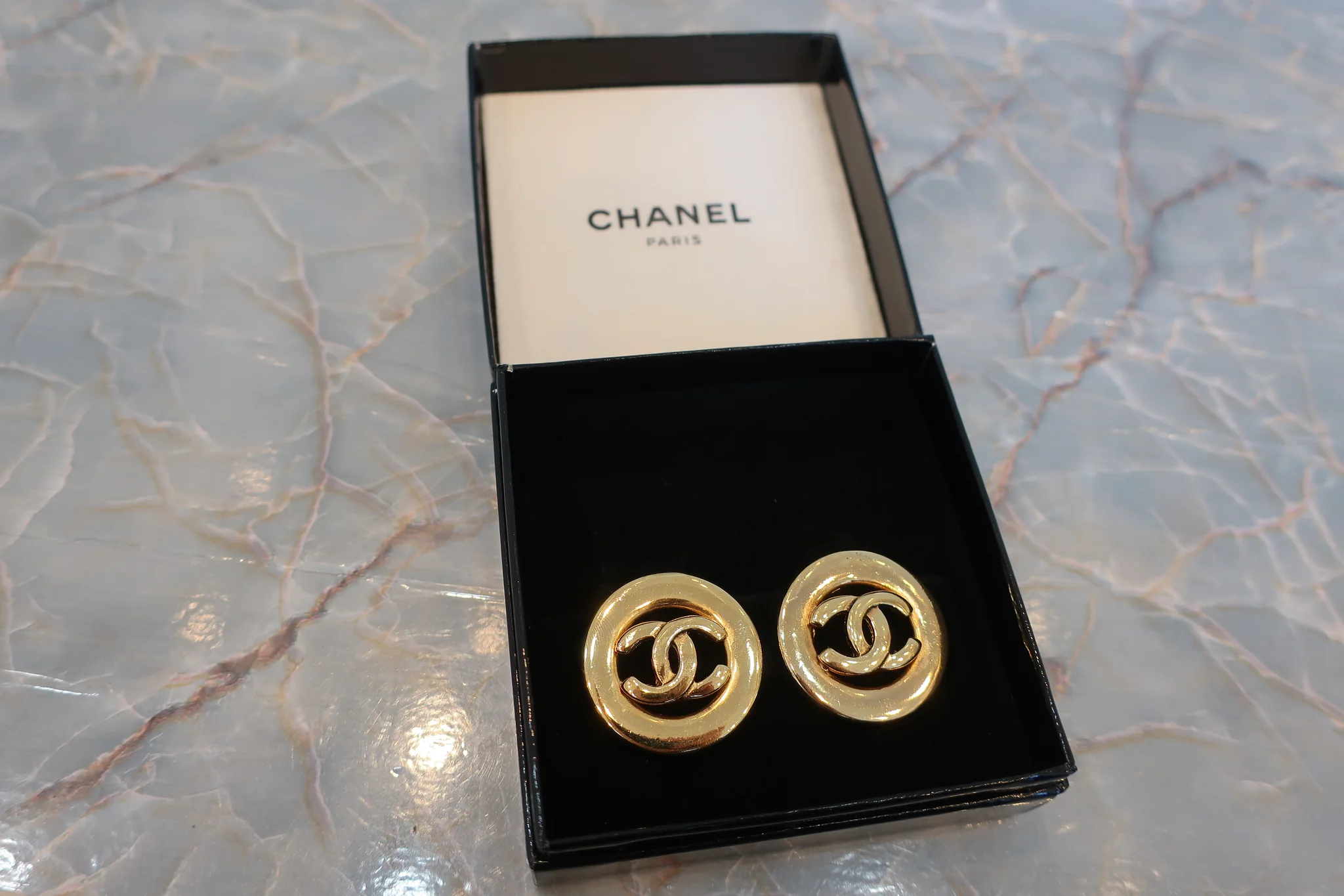 [500110143] CHANEL/샤넬 코코마크 이어커프 귀걸이